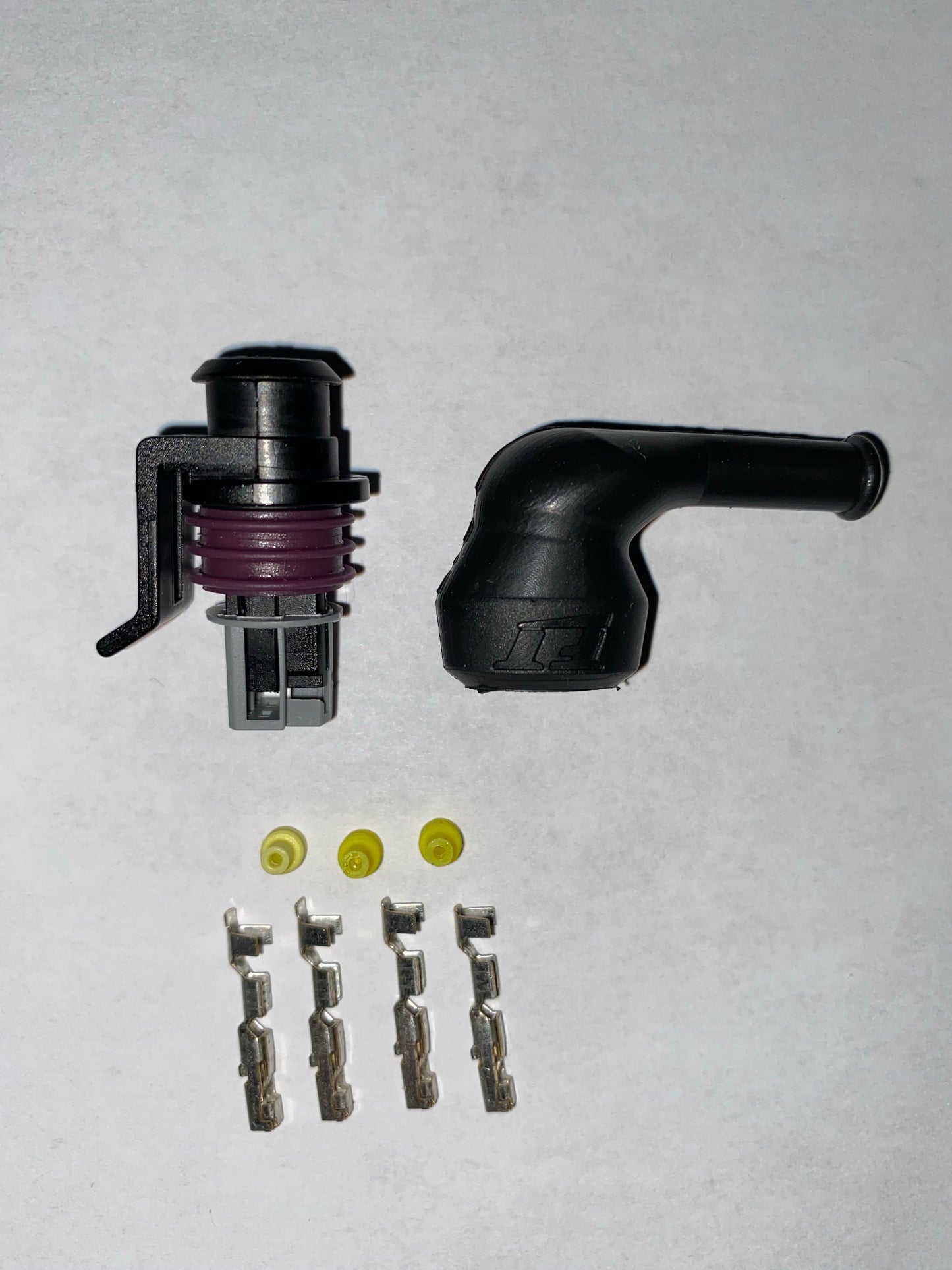 Pressure Sensor Connector Kit With 90 Degree Fueltech Boot