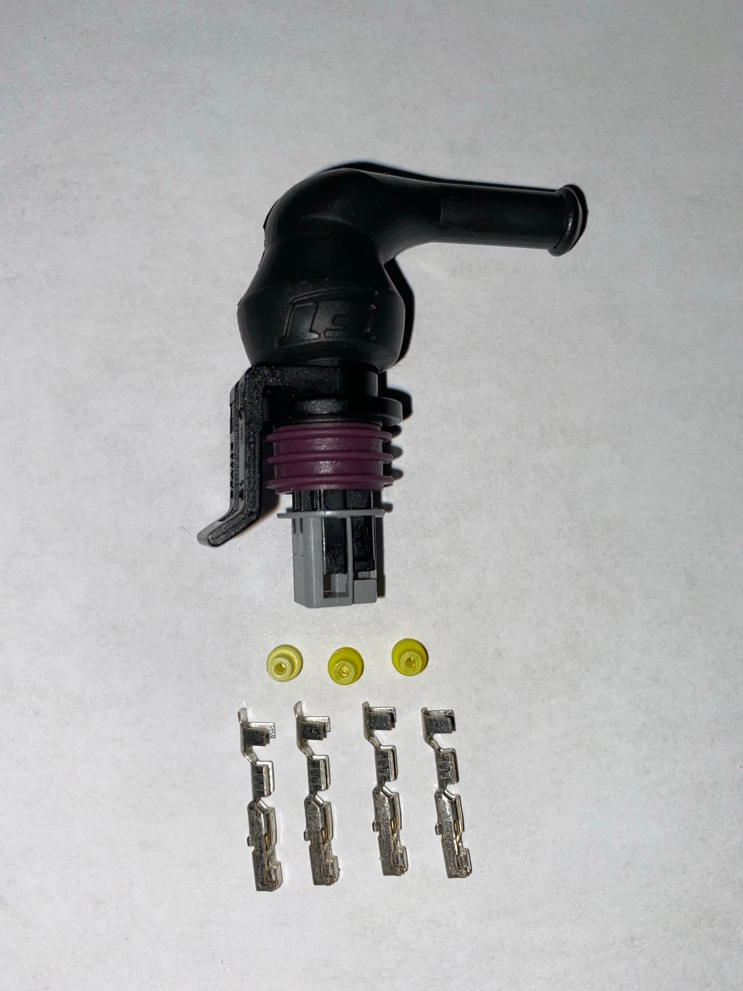 Pressure Sensor Connector Kit With 90 Degree Fueltech Boot